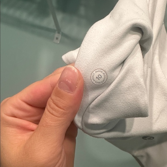 Lululemon white align bra - Picture 5 of 5